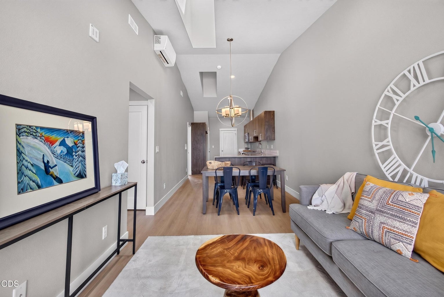 Photo of 3954 SW 39th Street 5 of 28
