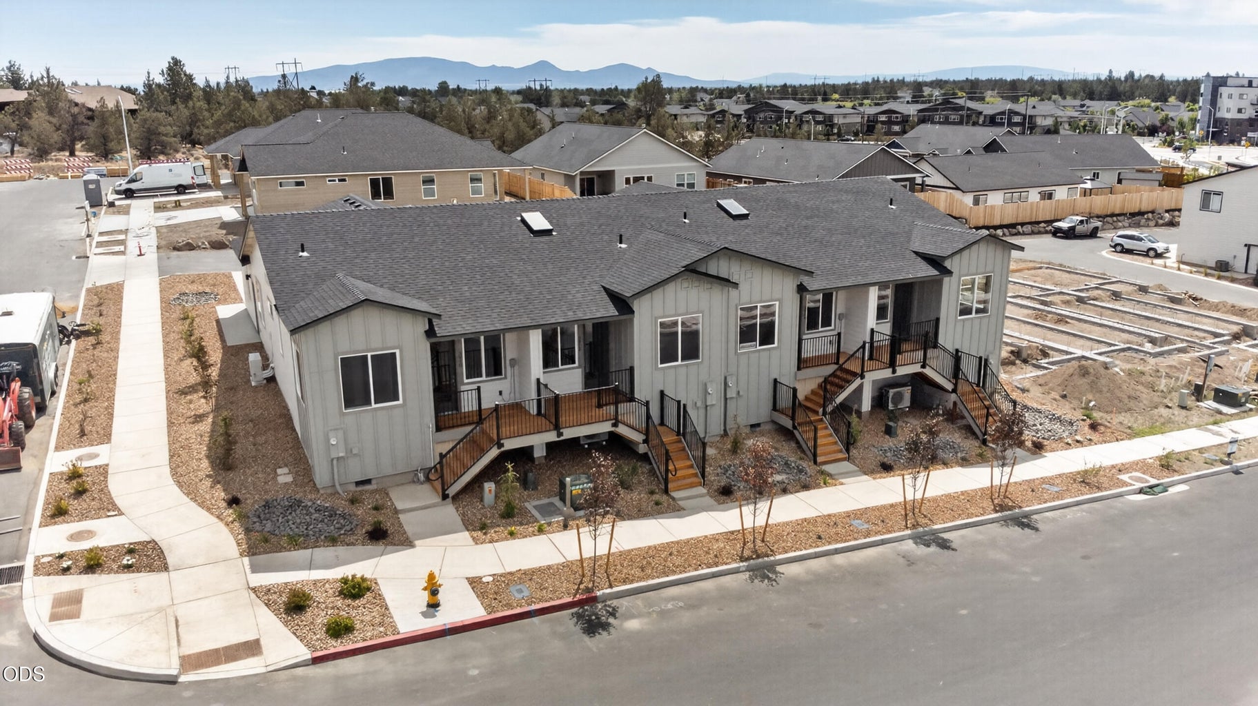 Photo of 3954 SW 39th Street 23 of 28