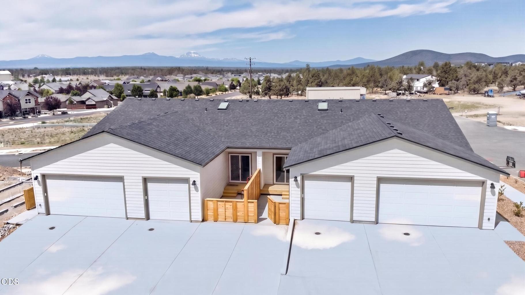 Photo of 3954 SW 39th Street 25 of 28