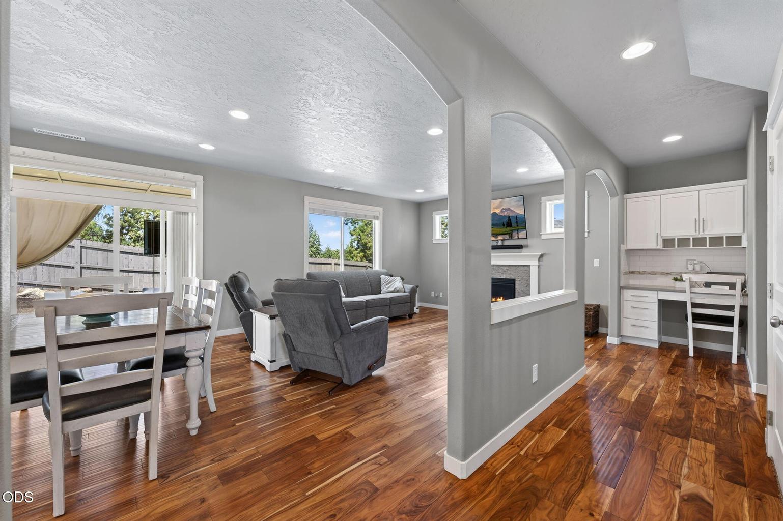 Photo of 20496 SE Clover Crest Court 9 of 54
