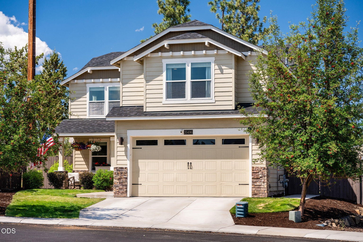 Photo of 20496 SE Clover Crest Court 1 of 54