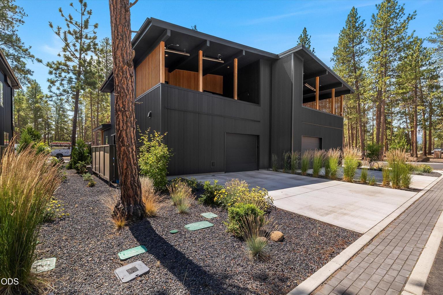Photo of 544 W Sisters Park Drive 33 of 35