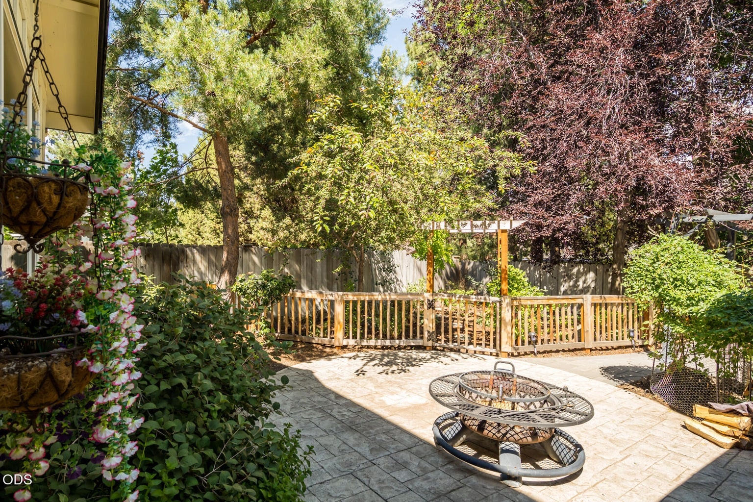 Photo of 796 SE Briarwood Court 35 of 48