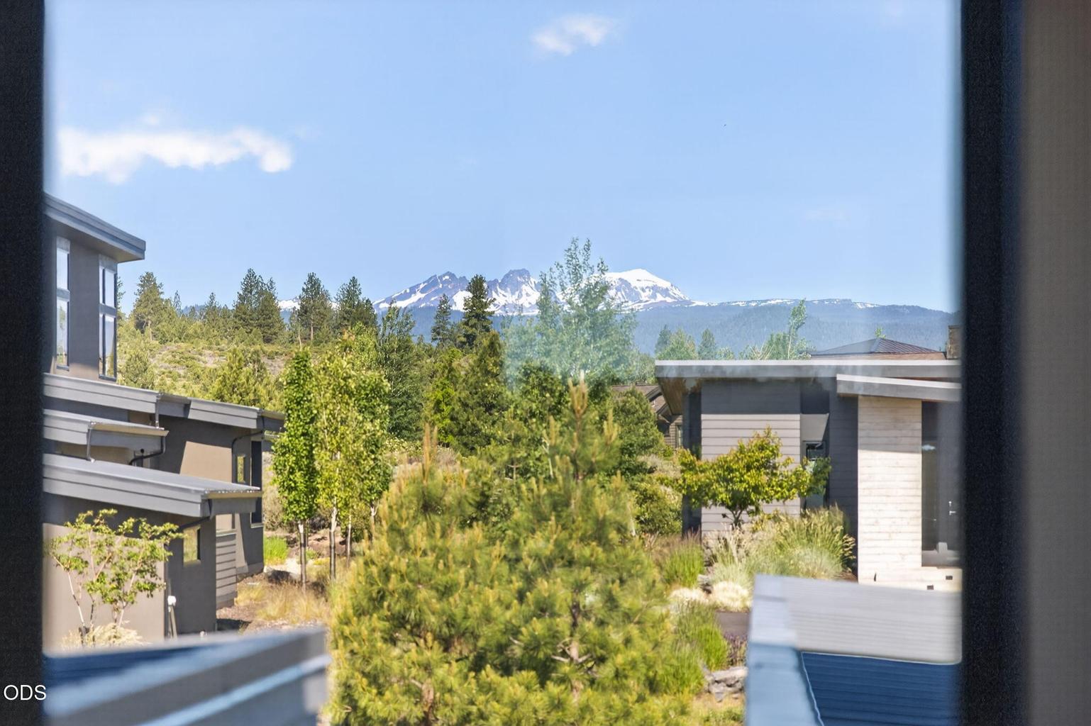 Photo of 61404 SW Skene Trail 34 of 49