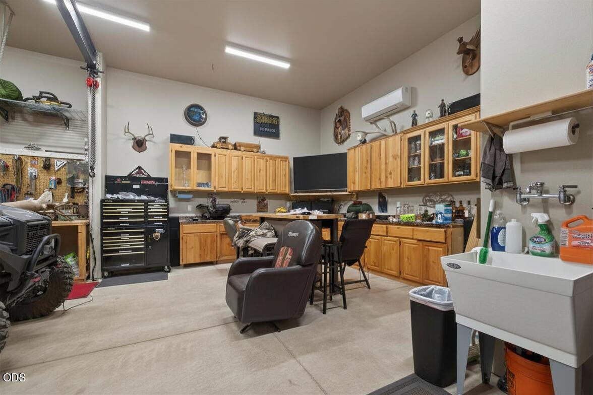 Photo of 2793 SW 33rd Street 40 of 44