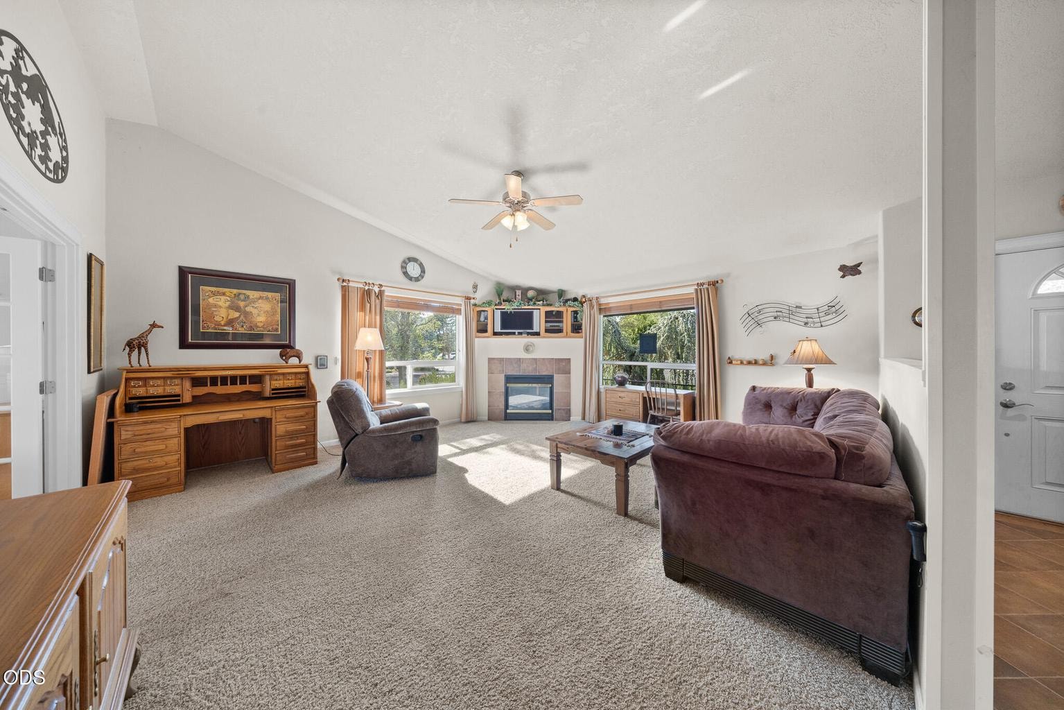 Photo of 2142 NW Nickernut Avenue 5 of 53