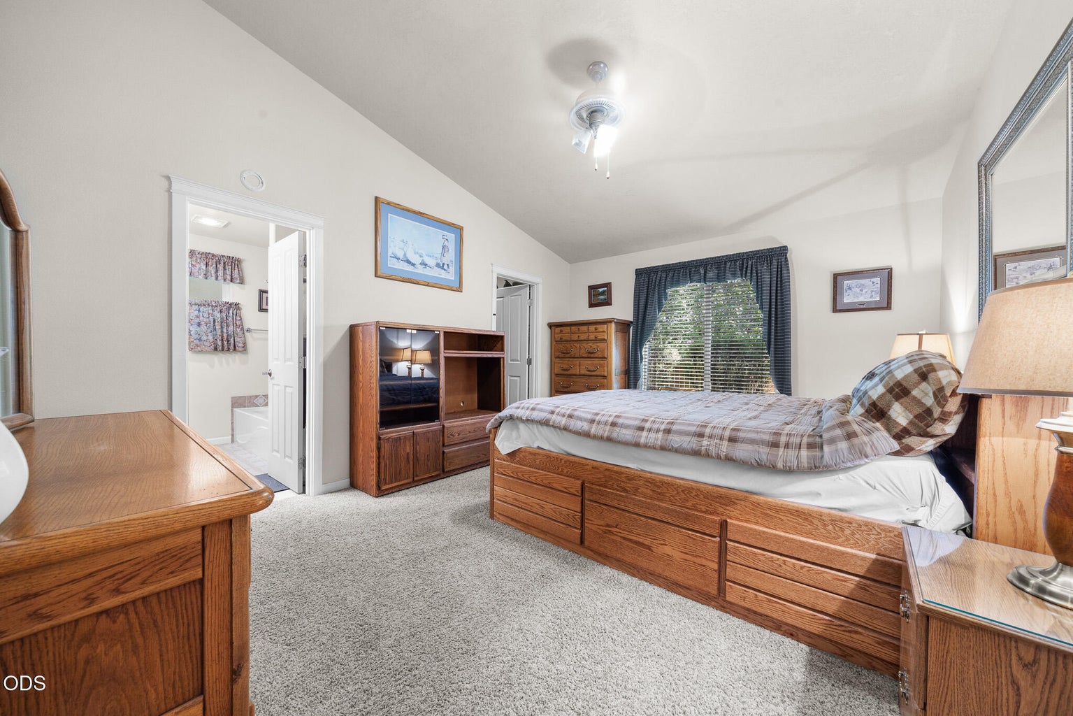 Photo of 2142 NW Nickernut Avenue 21 of 53