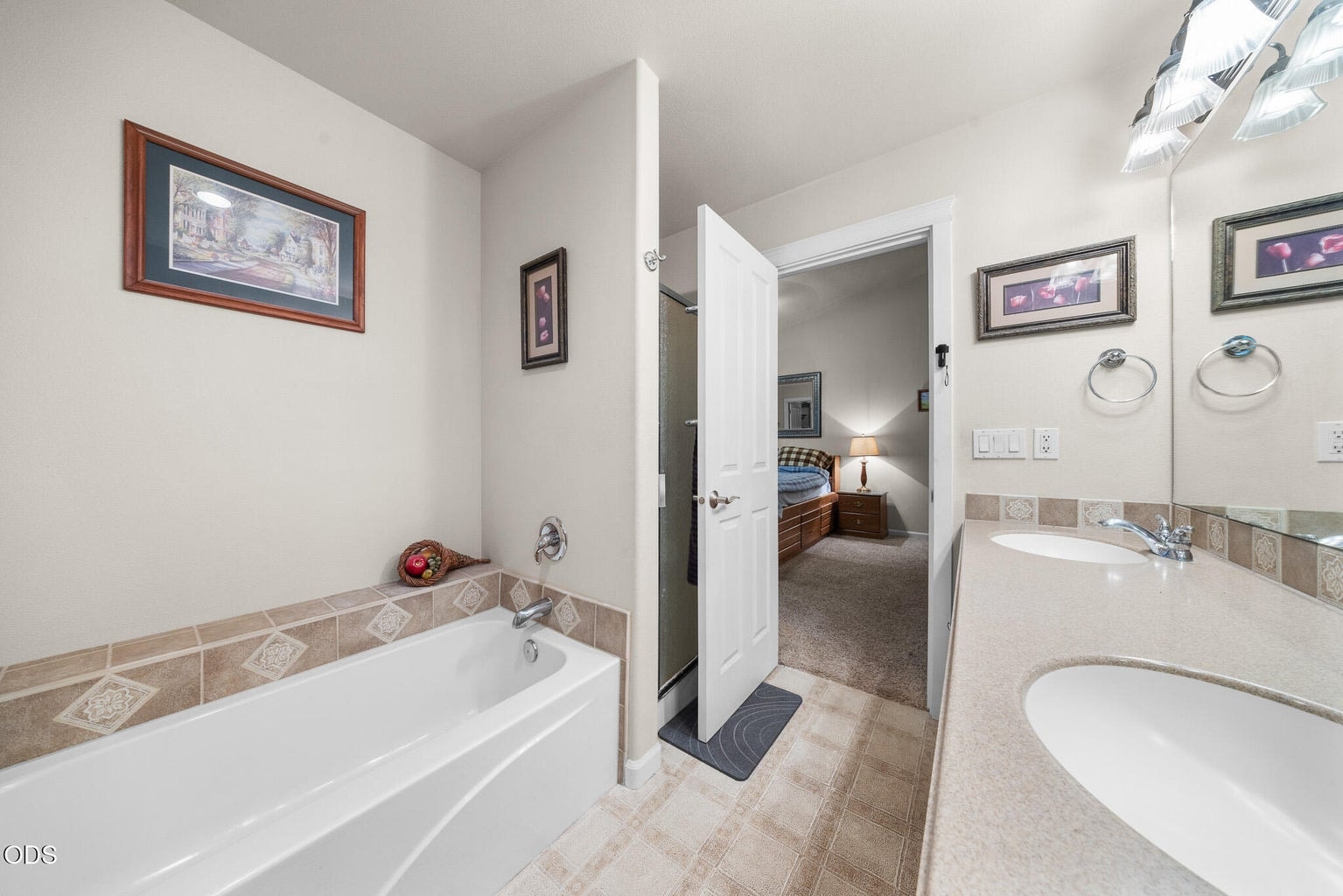 Photo of 2142 NW Nickernut Avenue 23 of 53
