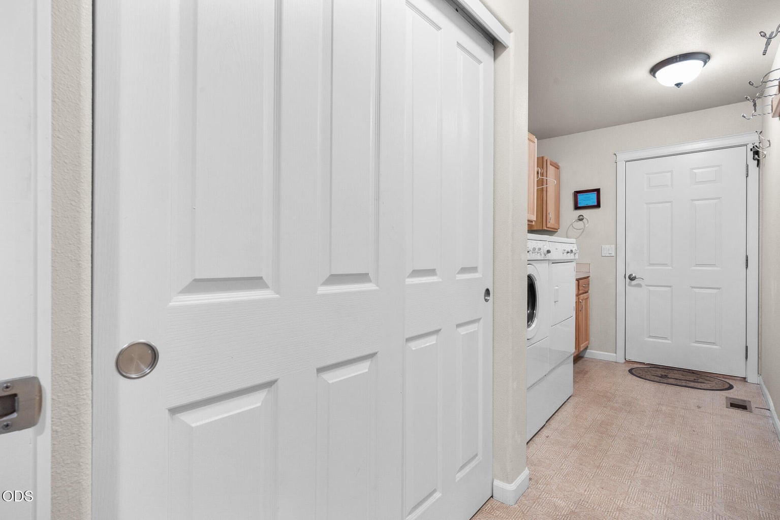 Photo of 2142 NW Nickernut Avenue 26 of 53