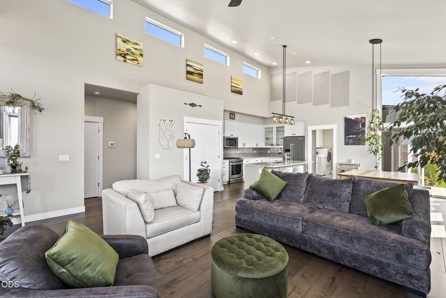 Photo of 3480 SW 45th Street 22 of 52