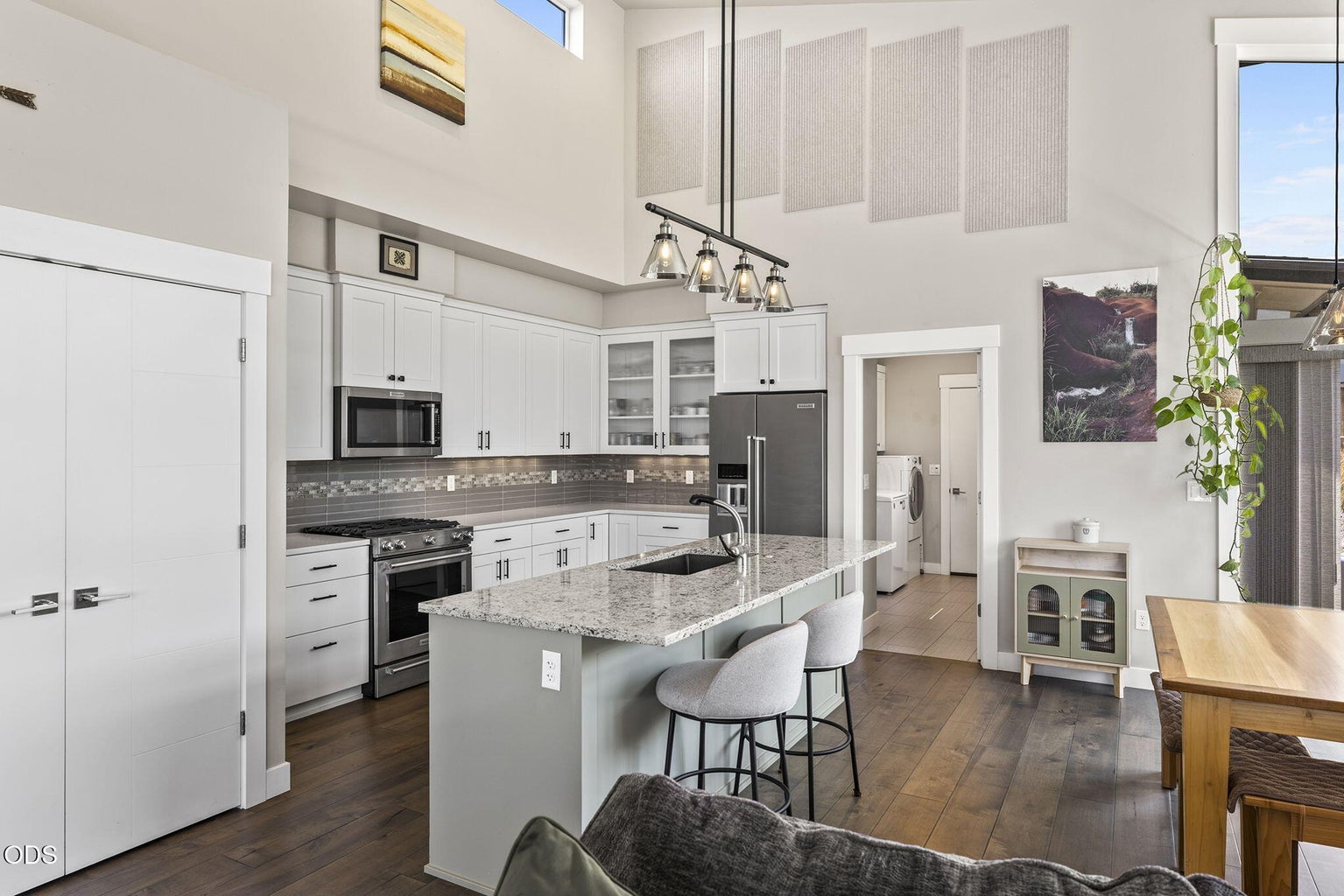 Photo of 3480 SW 45th Street 23 of 52
