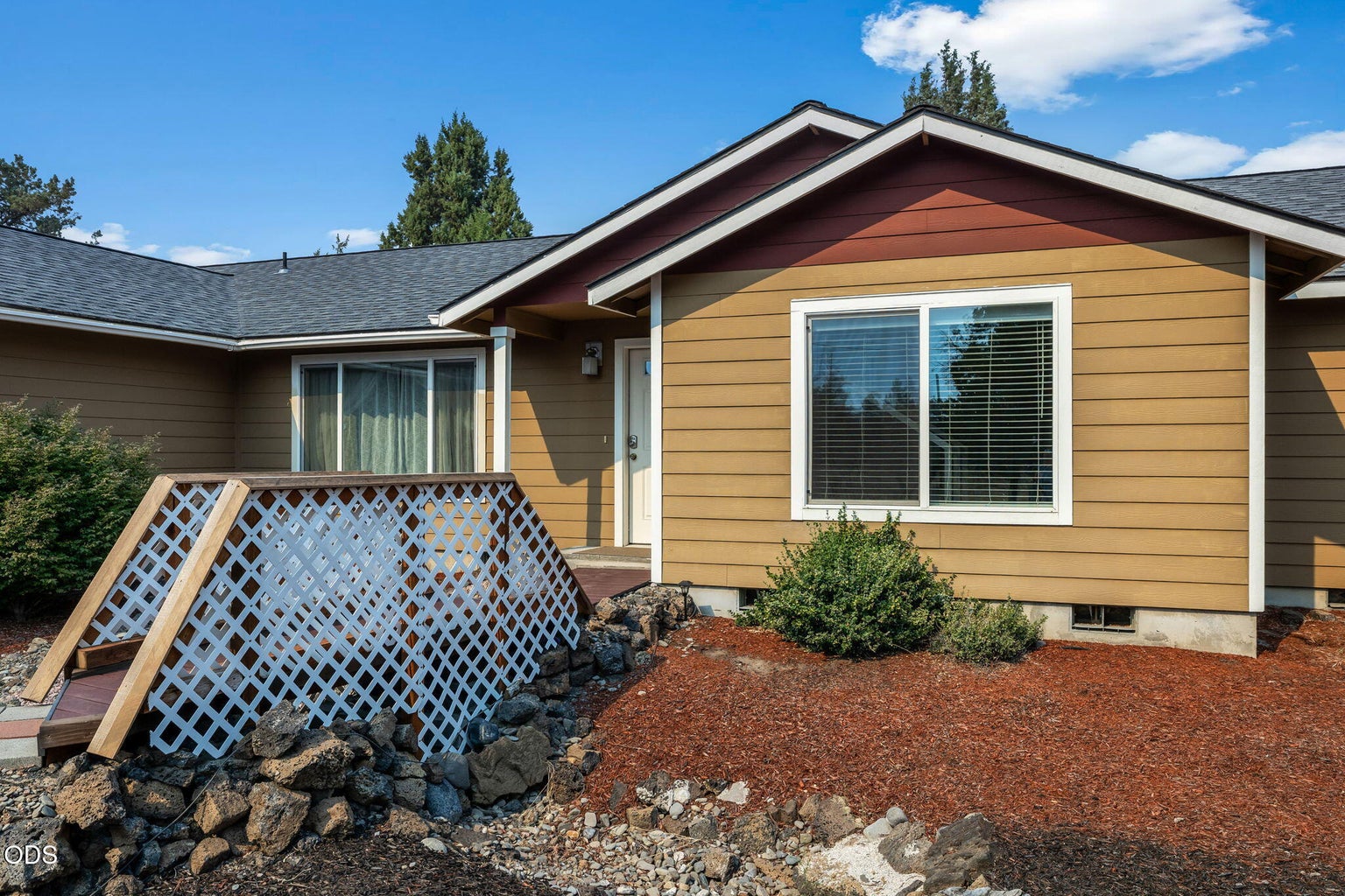 Photo of 6306 SW Ermine Road 2 of 58