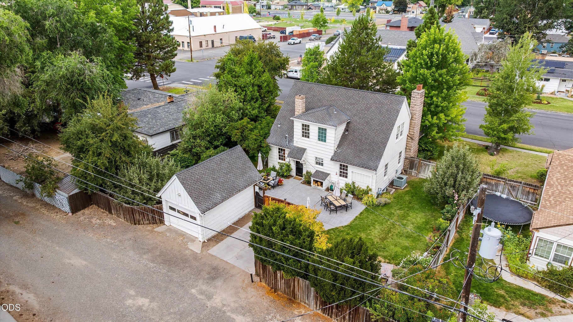 Photo of 840 E 1st Street 48 of 55