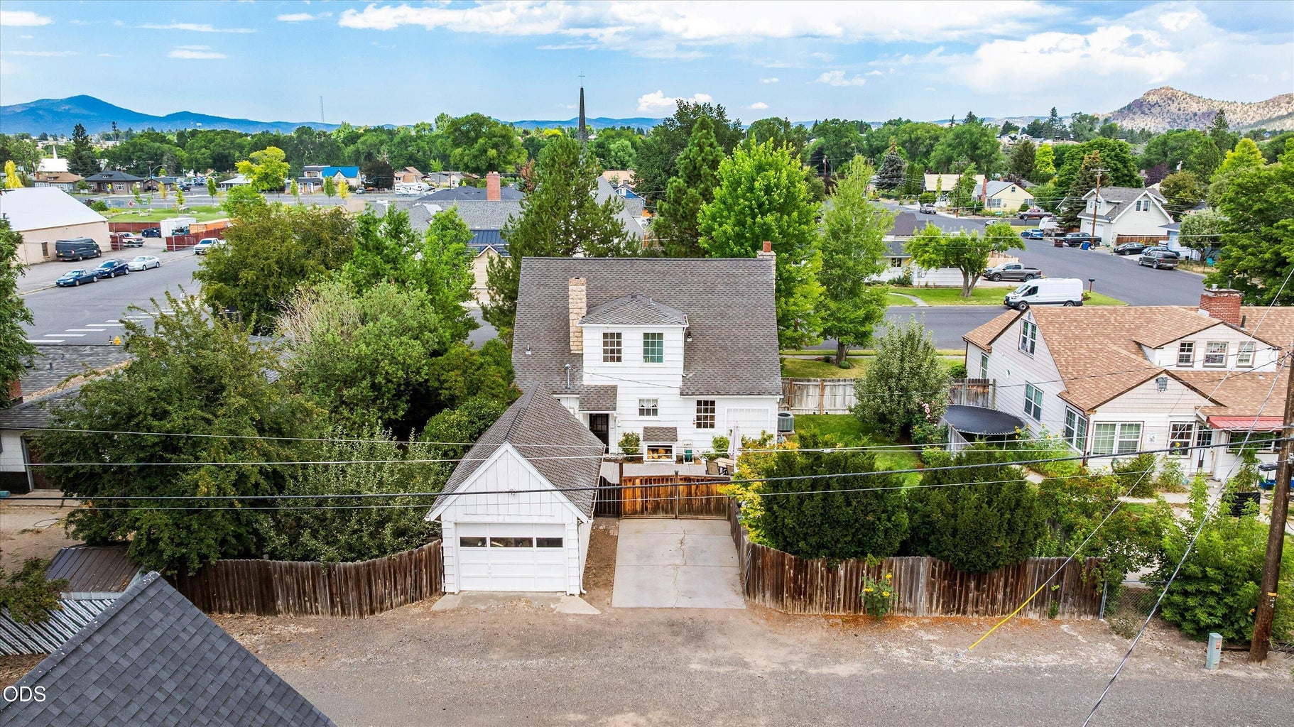 Photo of 840 E 1st Street 49 of 55