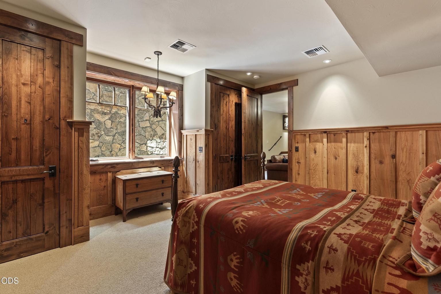 Lower level Guest Room