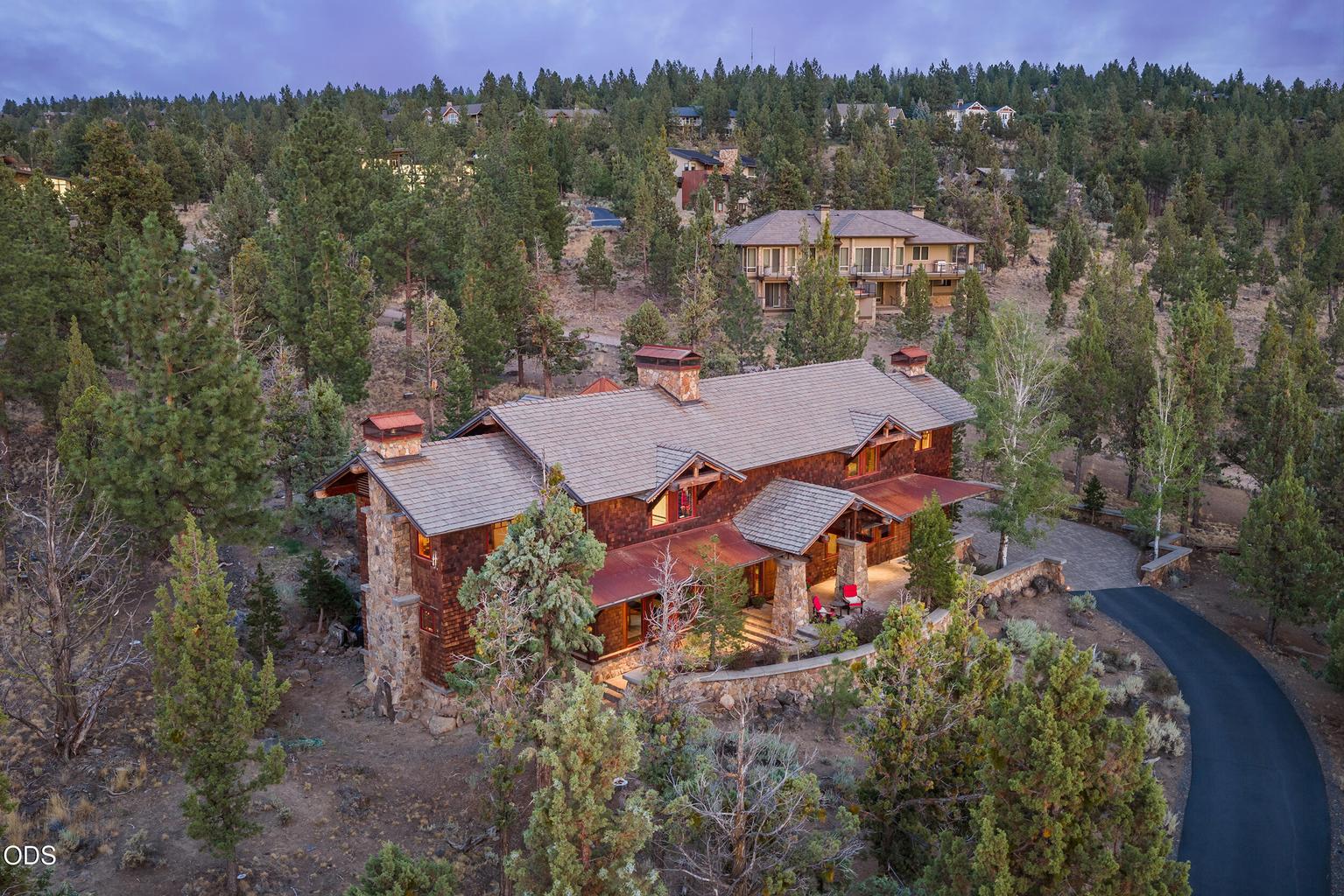 Photo of 3444 NW Greenleaf Way 1 of 39