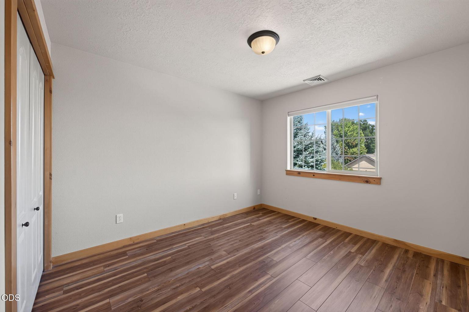 Photo of 2108 NW Sterling Avenue 19 of 45