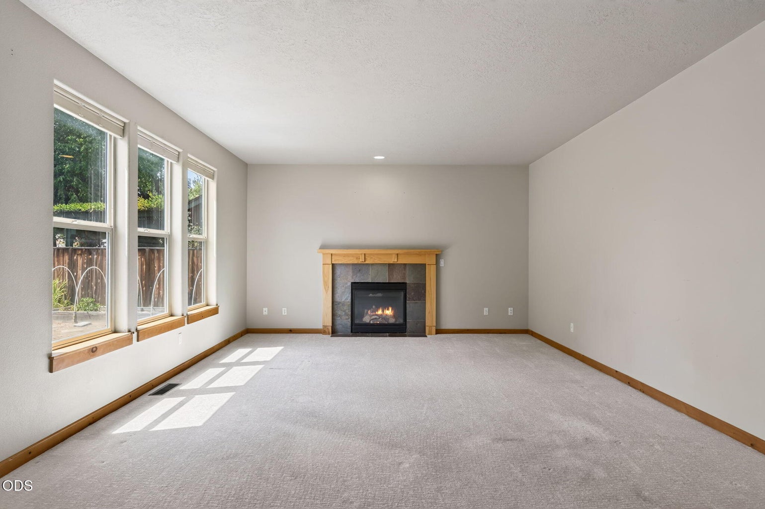 Photo of 2108 NW Sterling Avenue 6 of 45