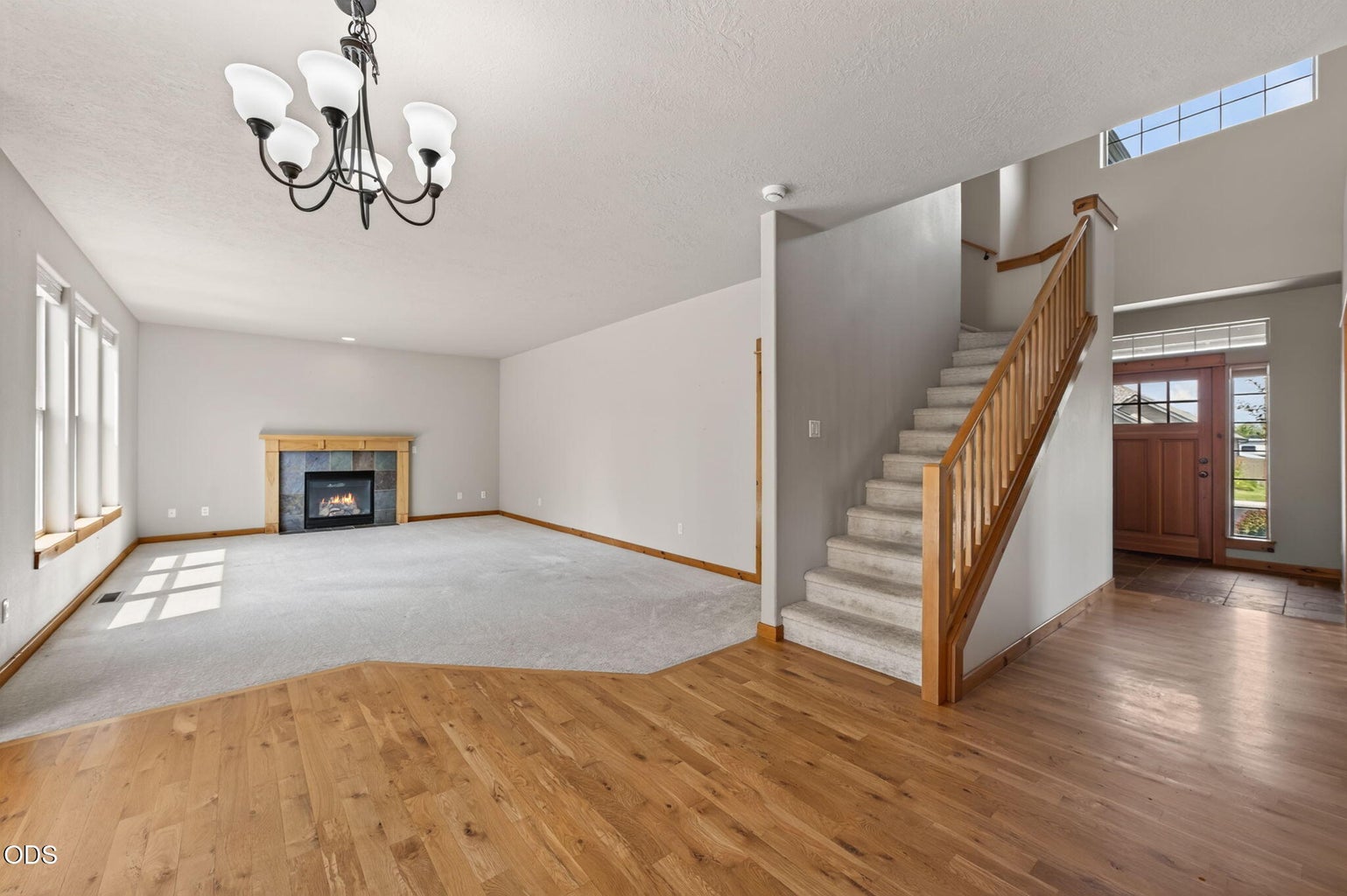Photo of 2108 NW Sterling Avenue 4 of 45