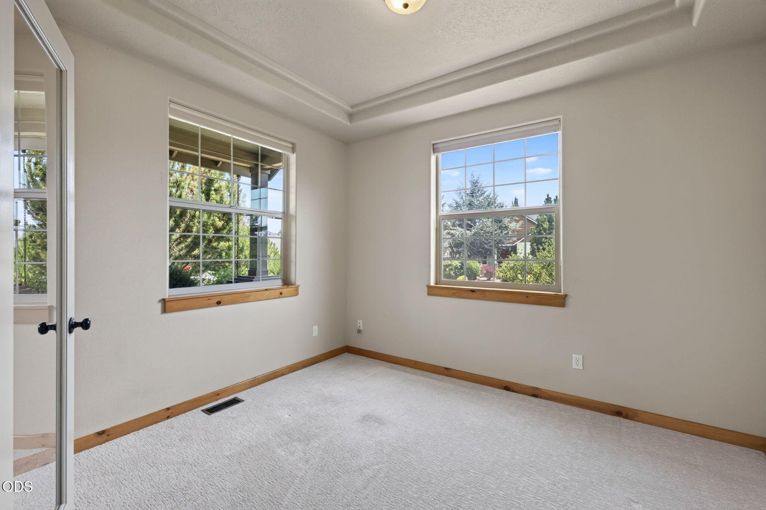 Photo of 2108 NW Sterling Avenue 23 of 45