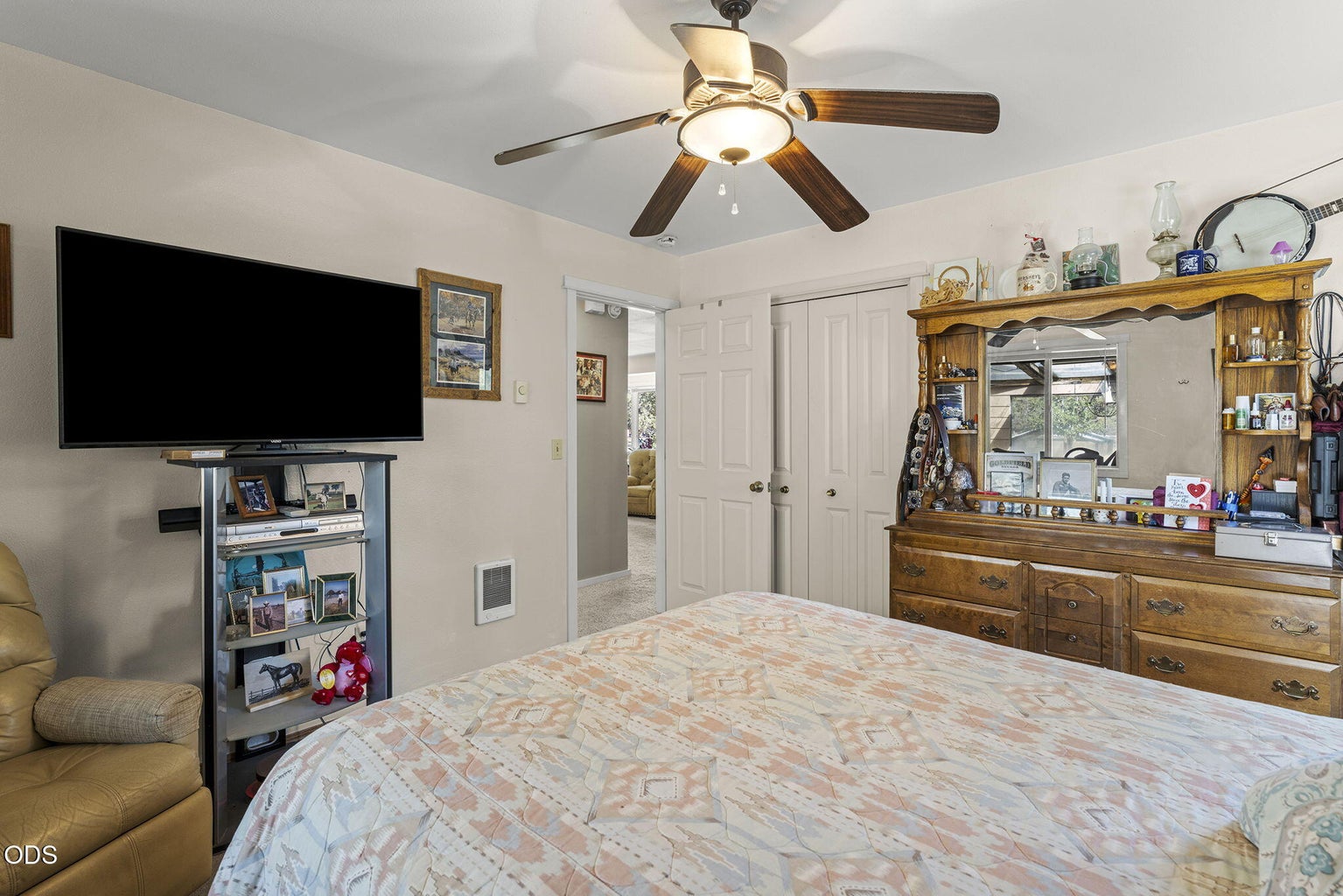 Photo of 16664 Pine Tree Lane 12 of 34