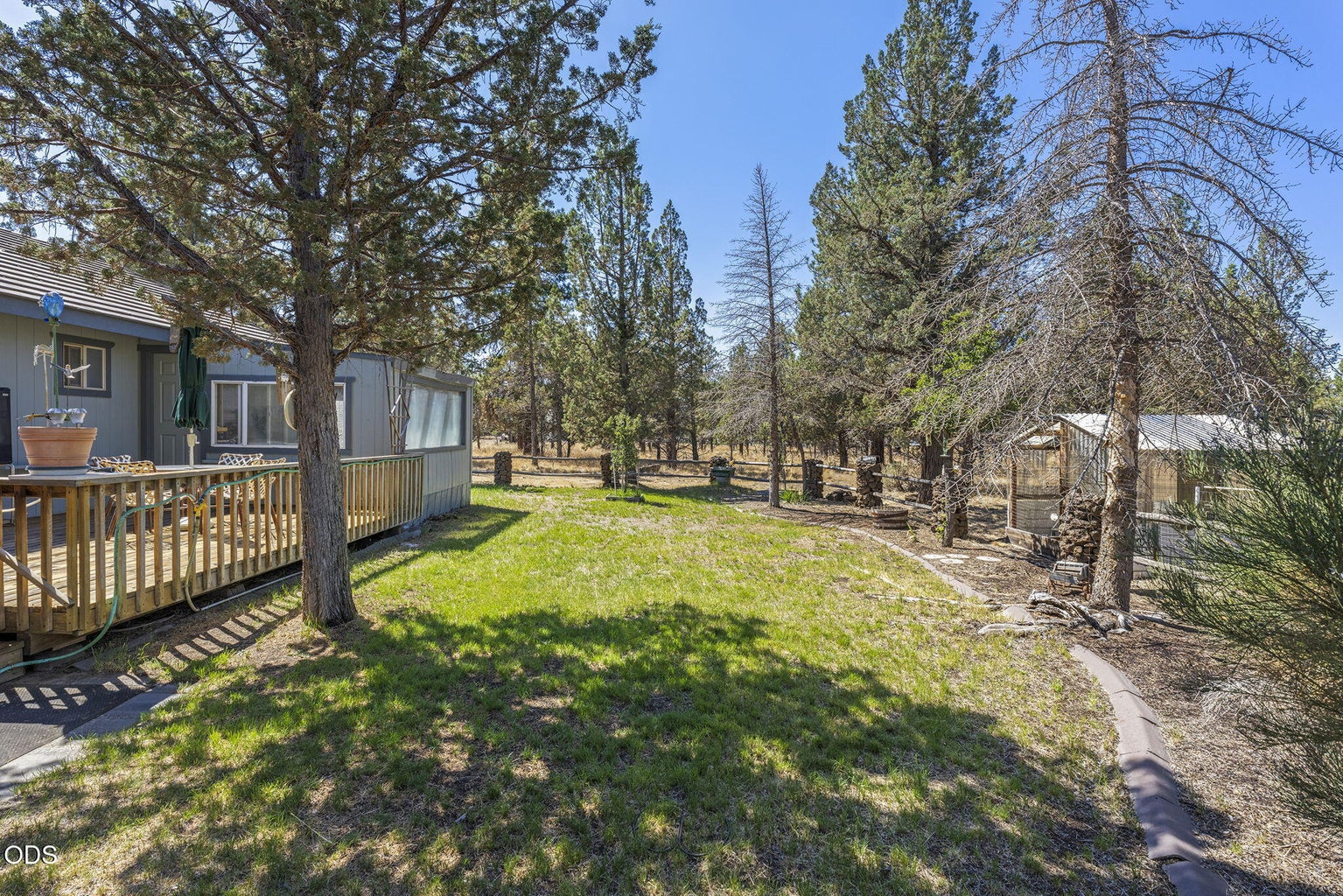 Photo of 16664 Pine Tree Lane 18 of 34