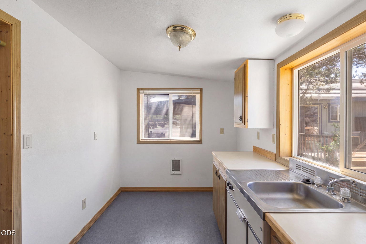 Photo of 16664 Pine Tree Lane 26 of 34