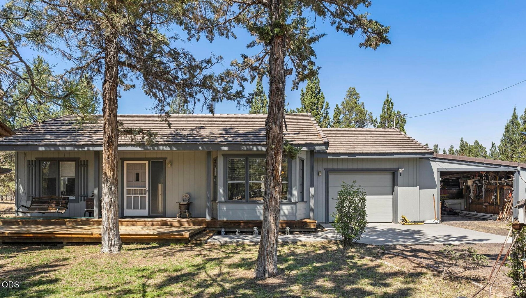 Photo of 16664 Pine Tree Lane 1 of 34
