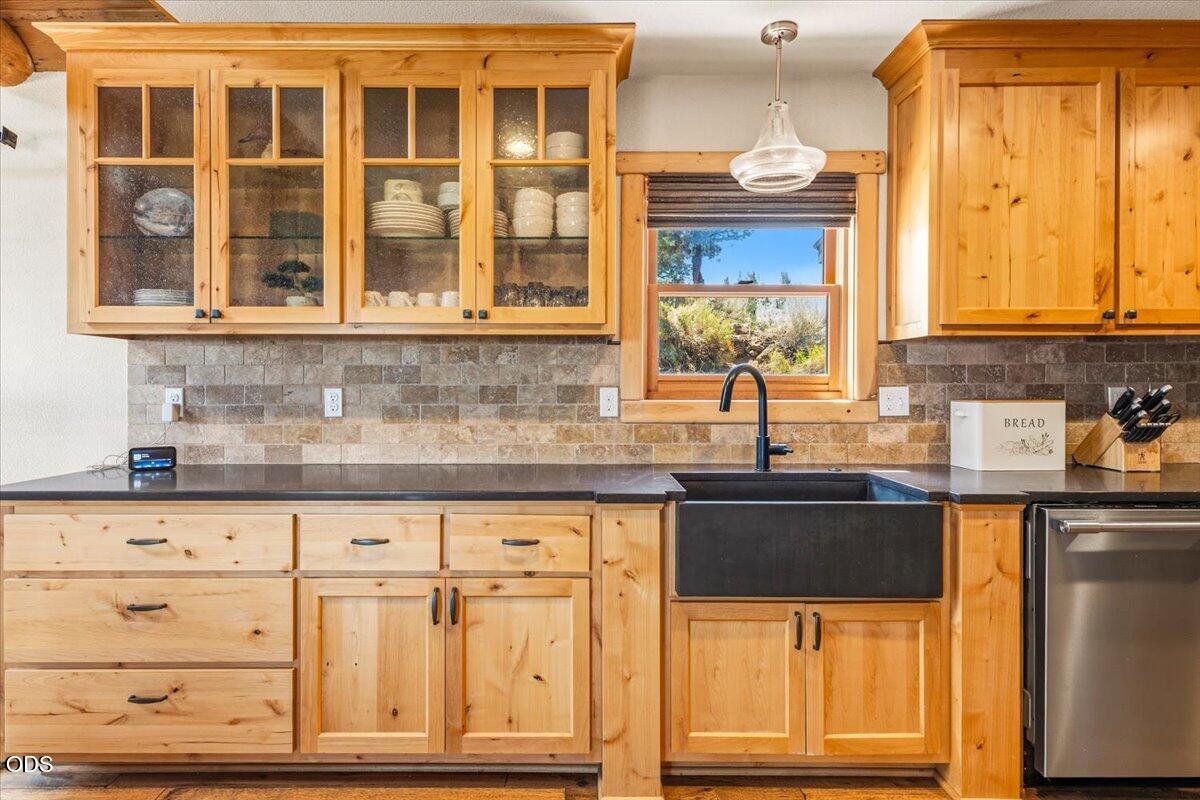 Photo of 9380 NW Poplar Court 26 of 67