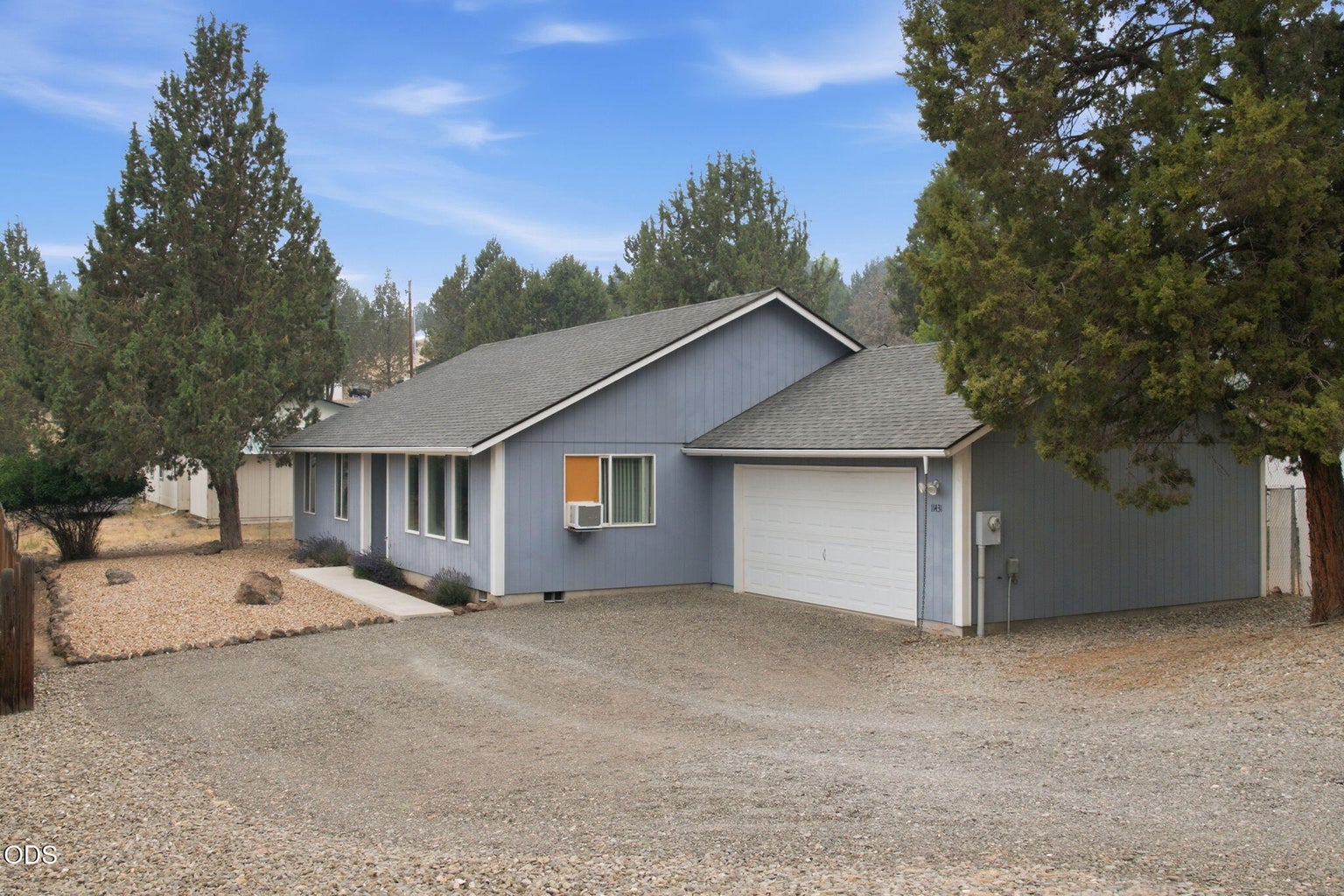 Photo of 11431 NW Morrow Avenue 1 of 32