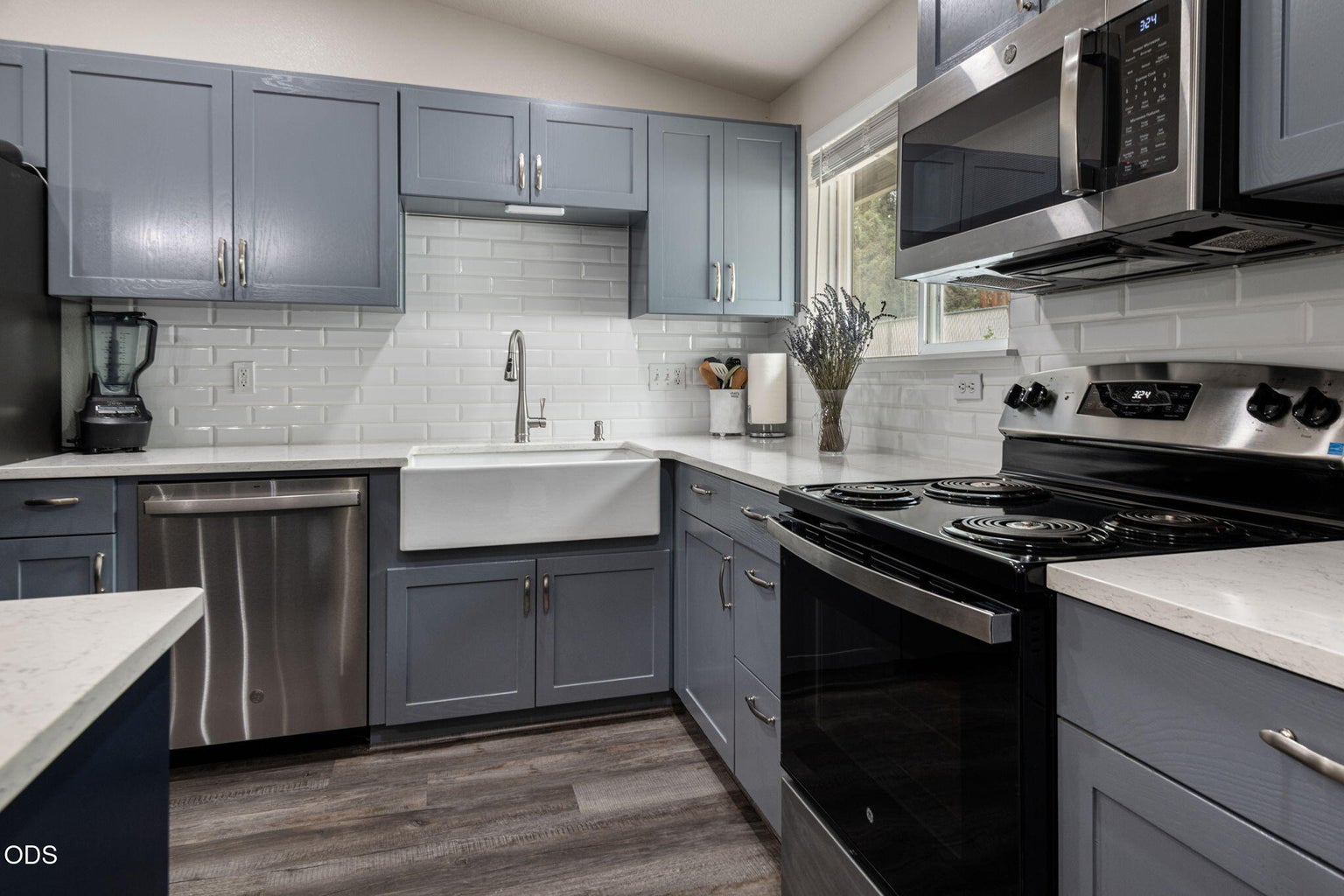 Photo of 11431 NW Morrow Avenue 10 of 32