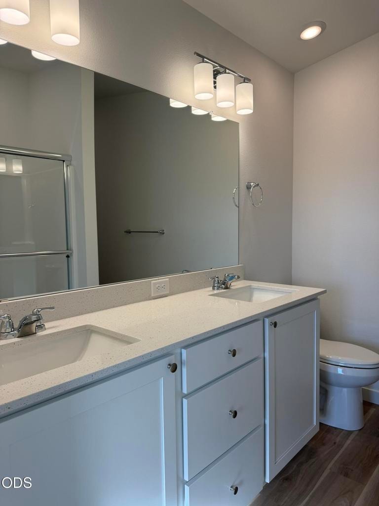 Photo of 553 NE Mitchell Street 23 of 23
