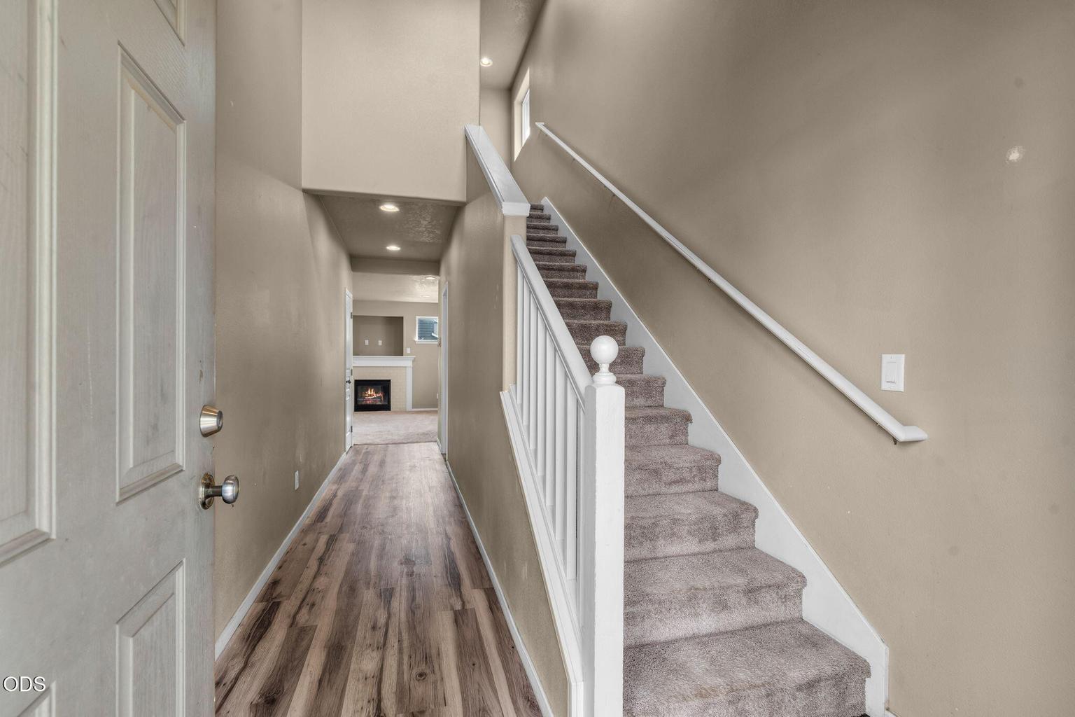 Photo of 118 N Cottage Lane 4 of 23
