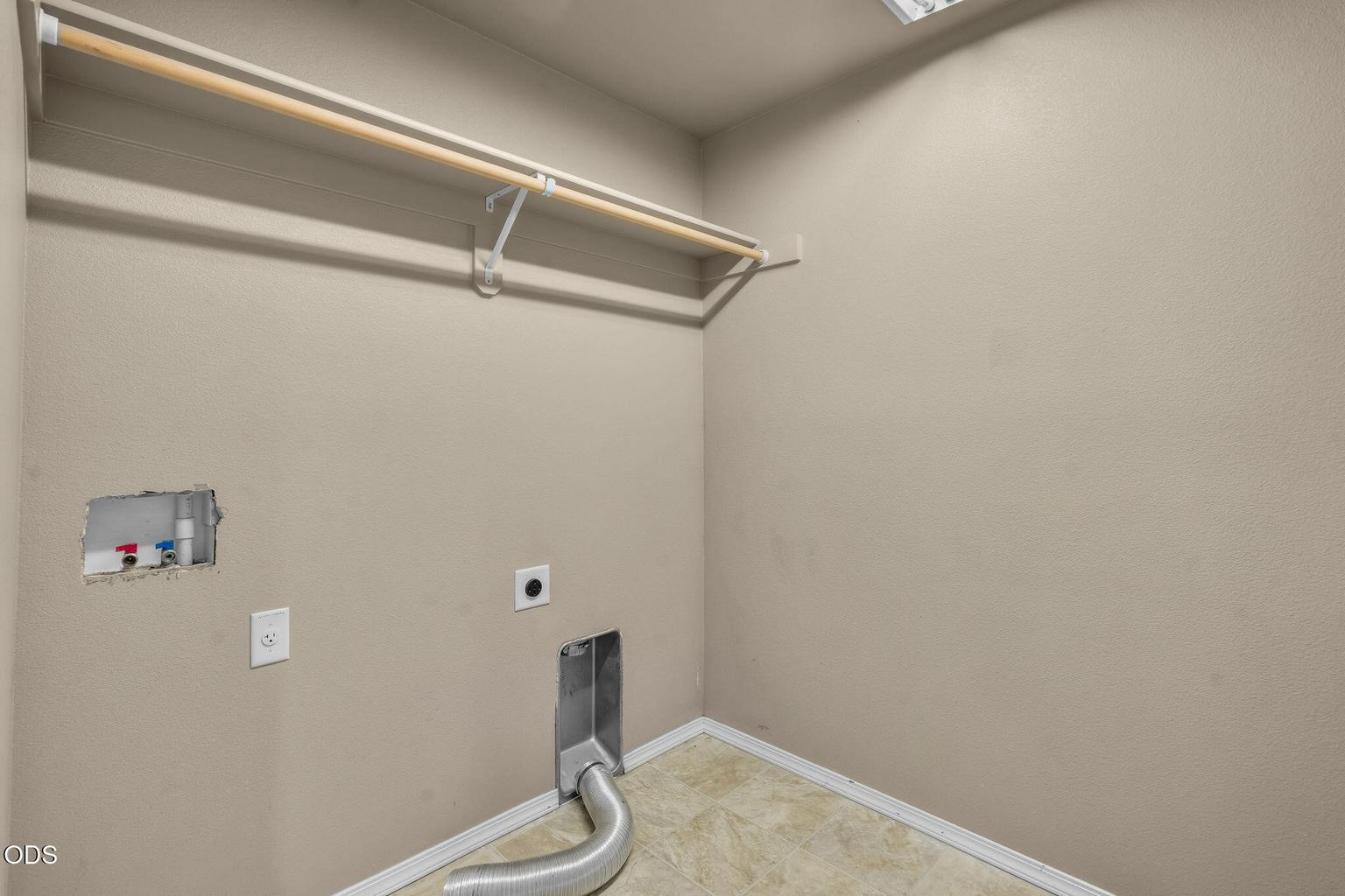 Photo of 118 N Cottage Lane 13 of 23