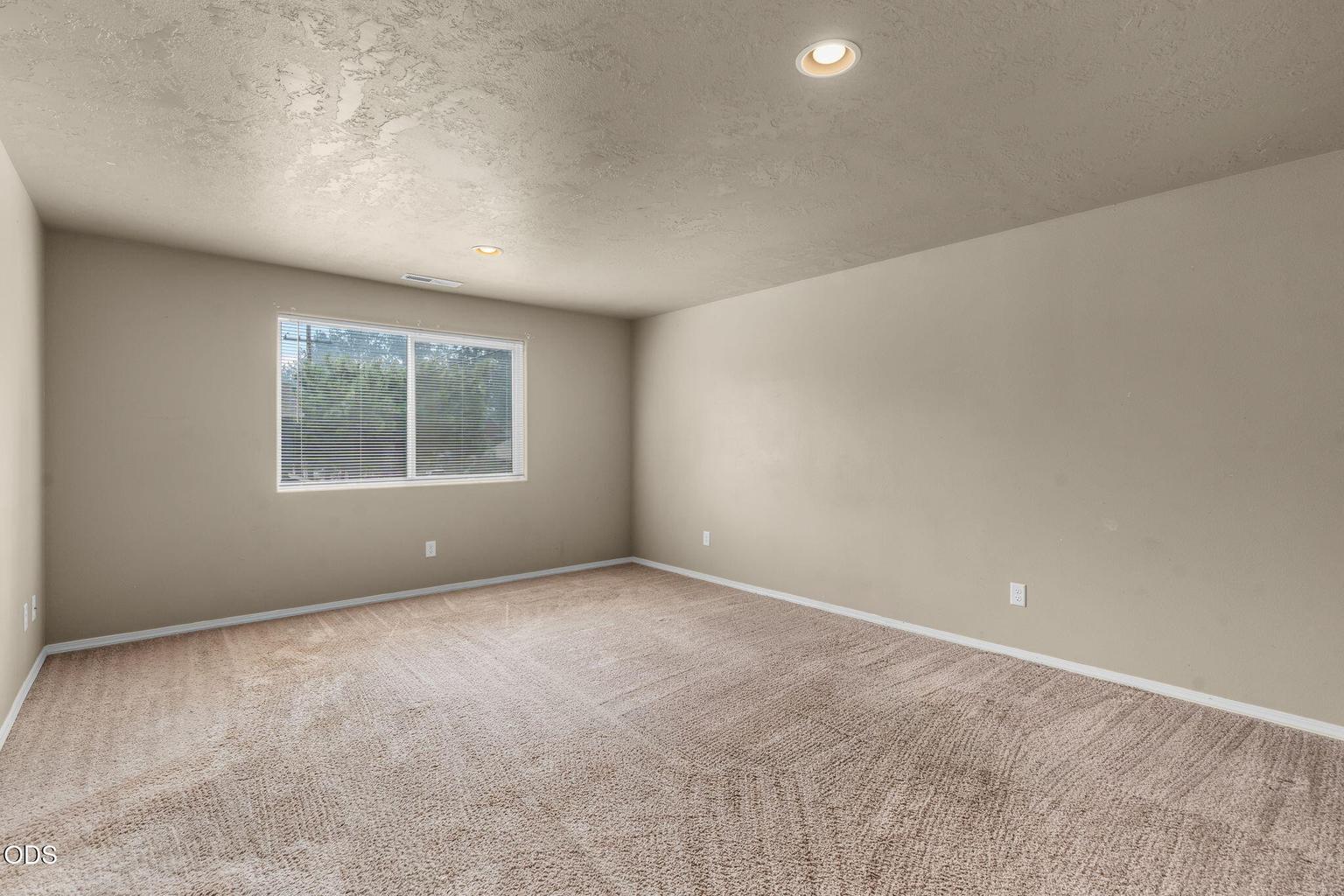 Photo of 118 N Cottage Lane 14 of 23