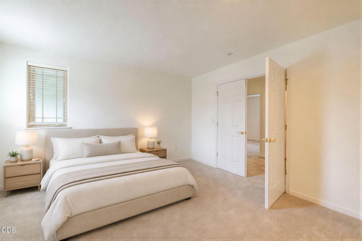 Photo of 2542 NE Keats Drive 9 of 25