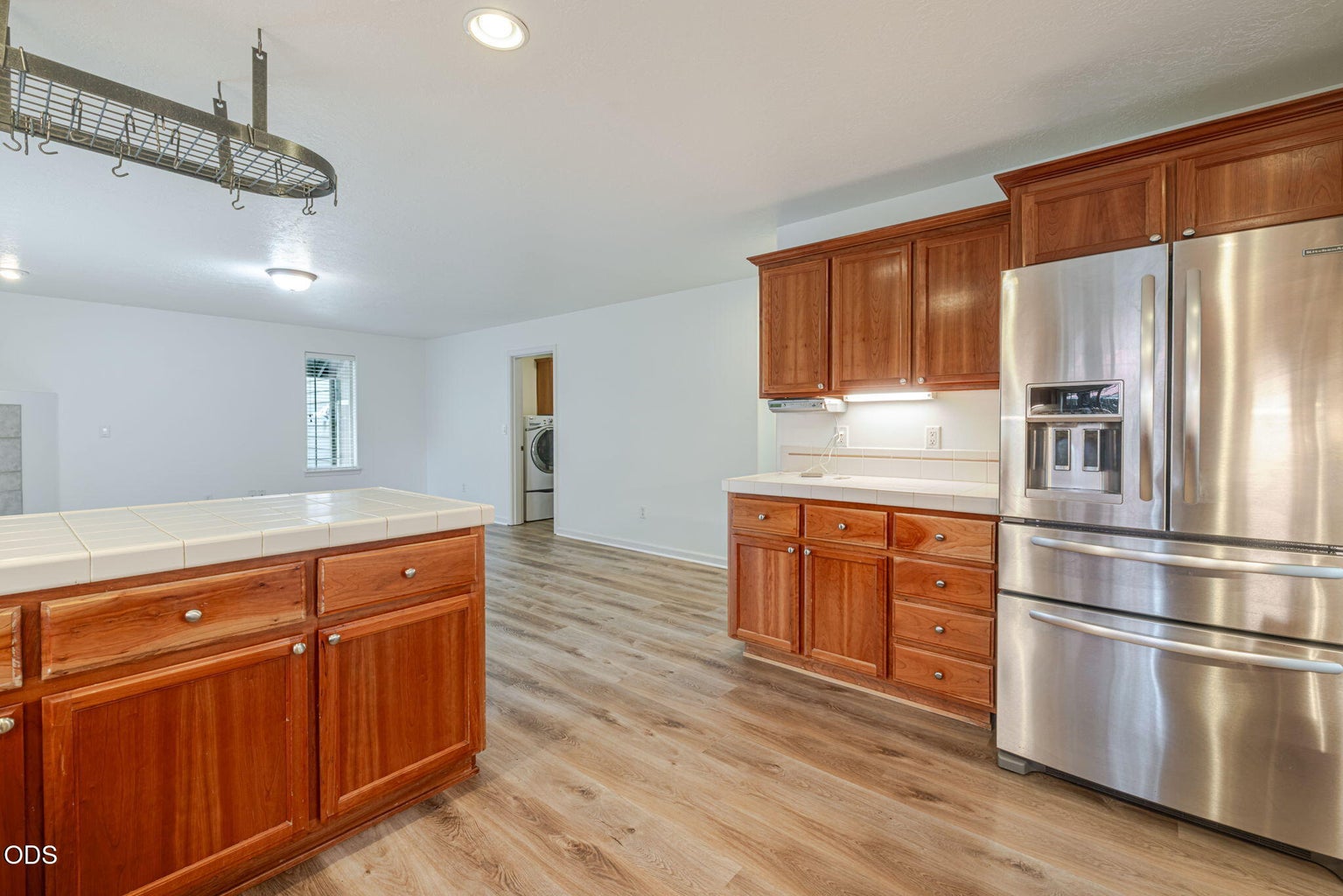 Photo of 2542 NE Keats Drive 8 of 25