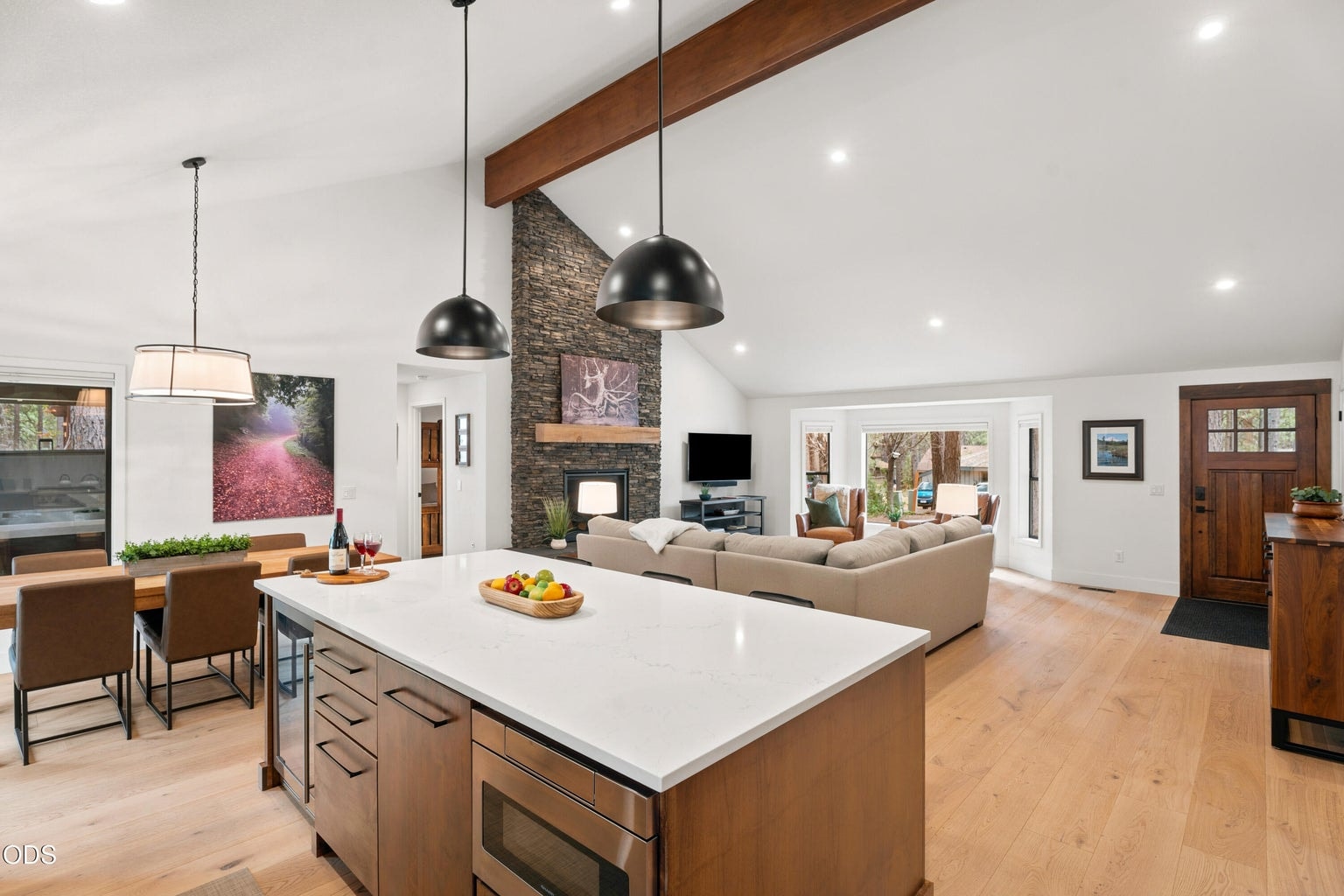8' Center Island with Quartz countertops
