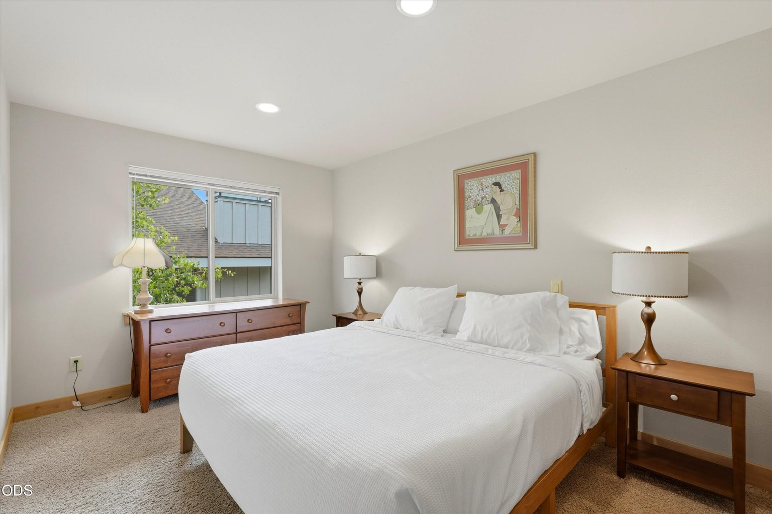 Photo of 2737 NW Skyliners Road 25 of 36