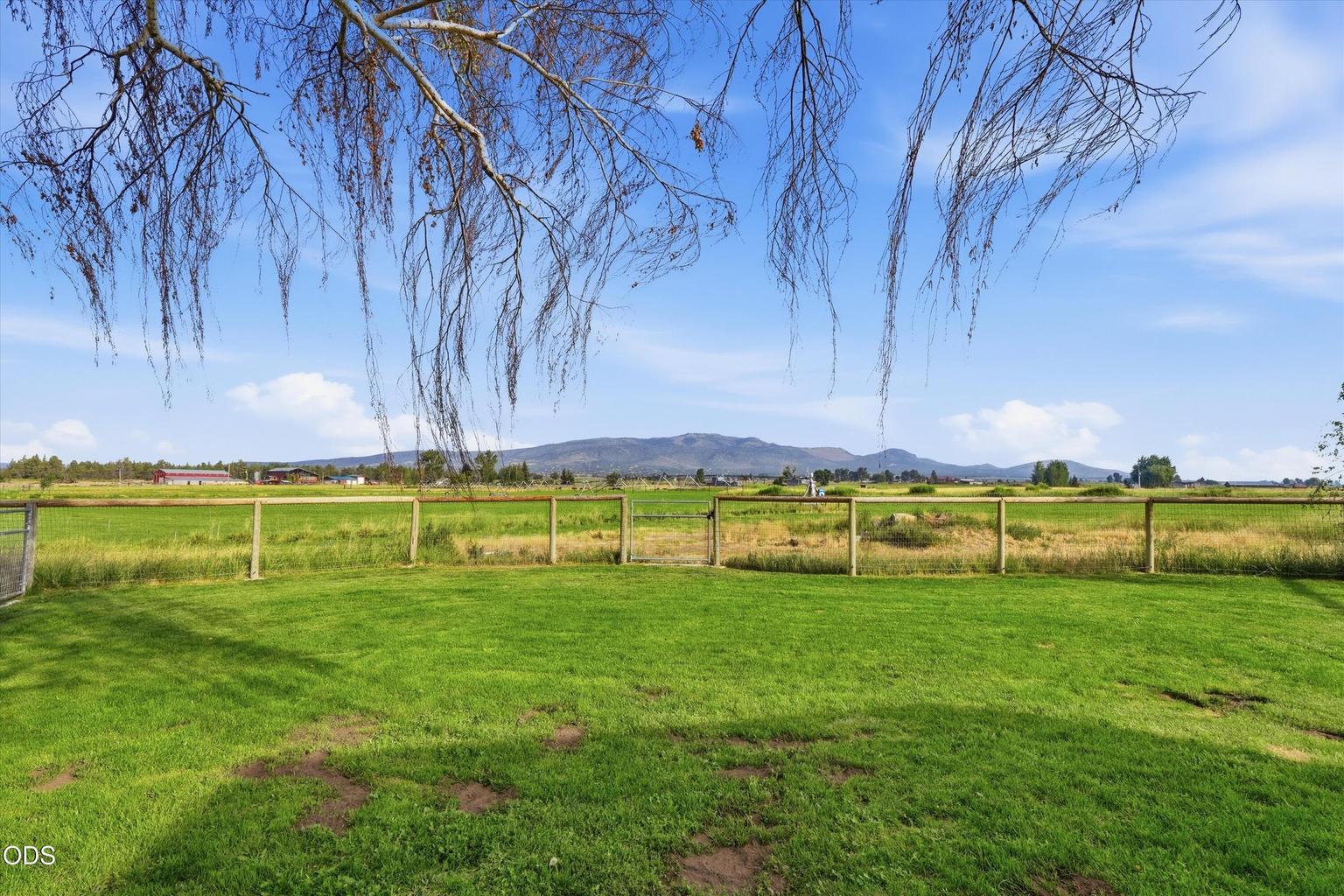 Photo of 4799 SW Williams Road 46 of 77