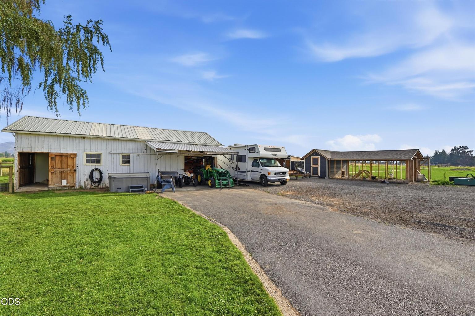 Photo of 4799 SW Williams Road 48 of 77