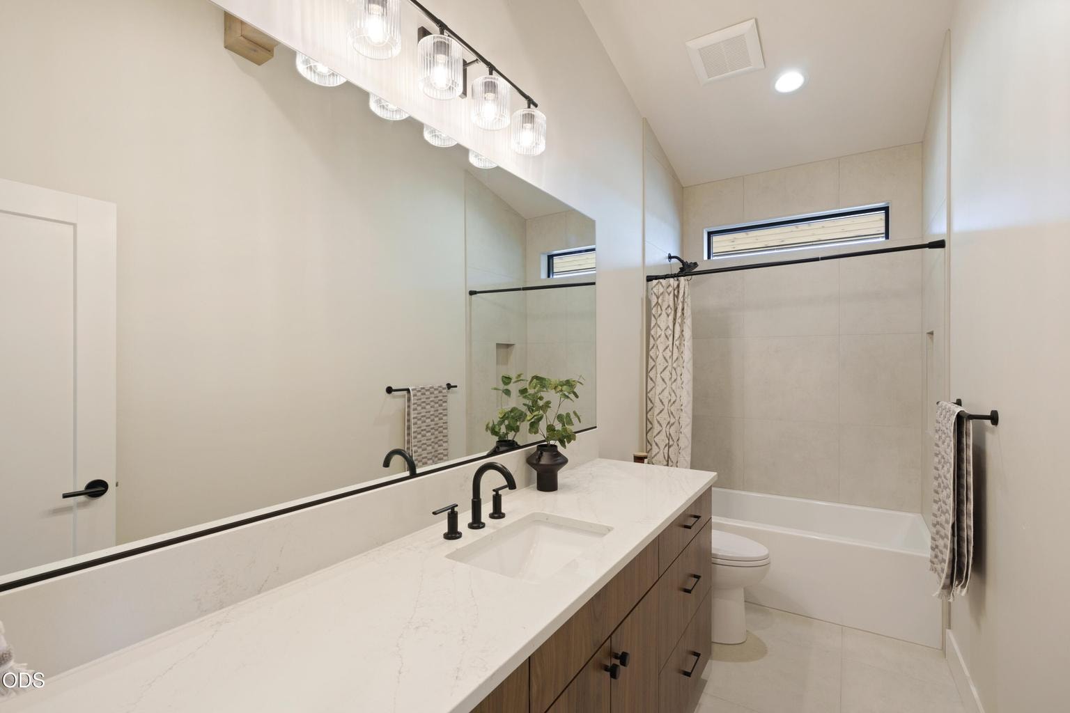 Photo of 3020 NW Polarstar Avenue 29 of 40