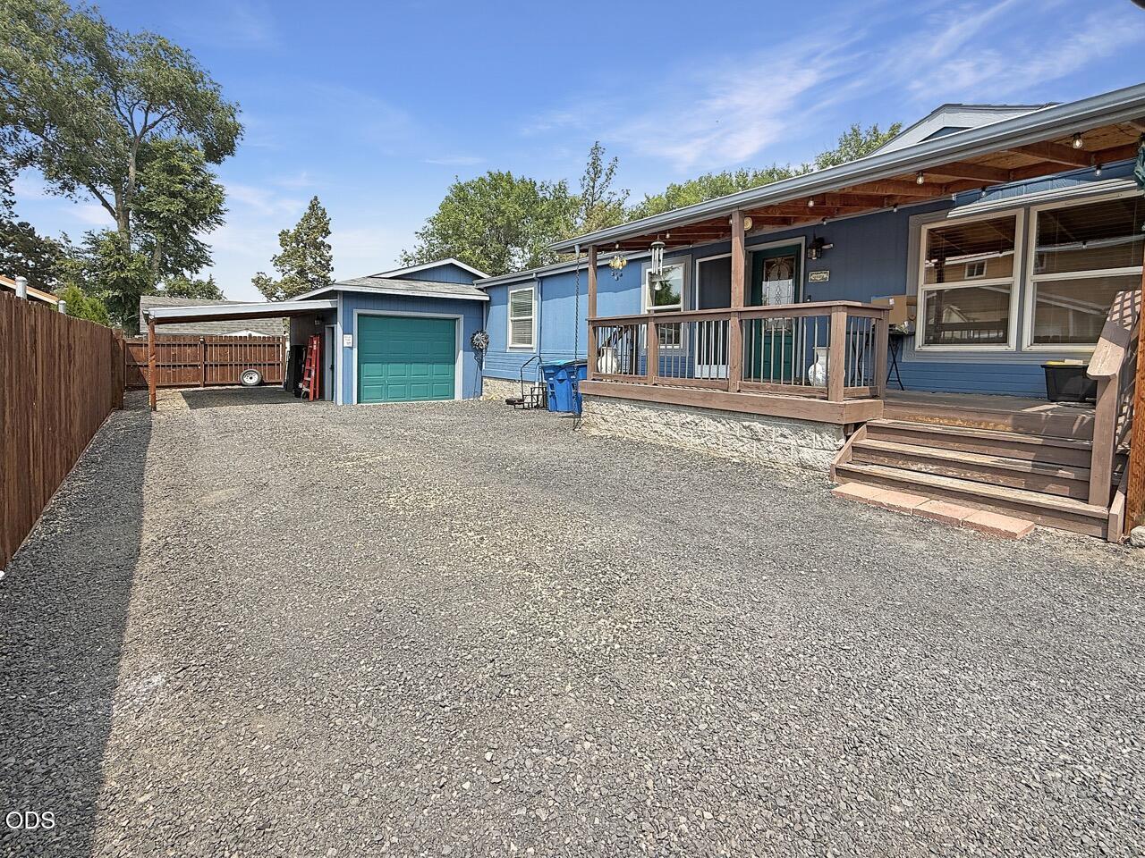 Photo of 3737 NW Oak Avenue 4 of 38
