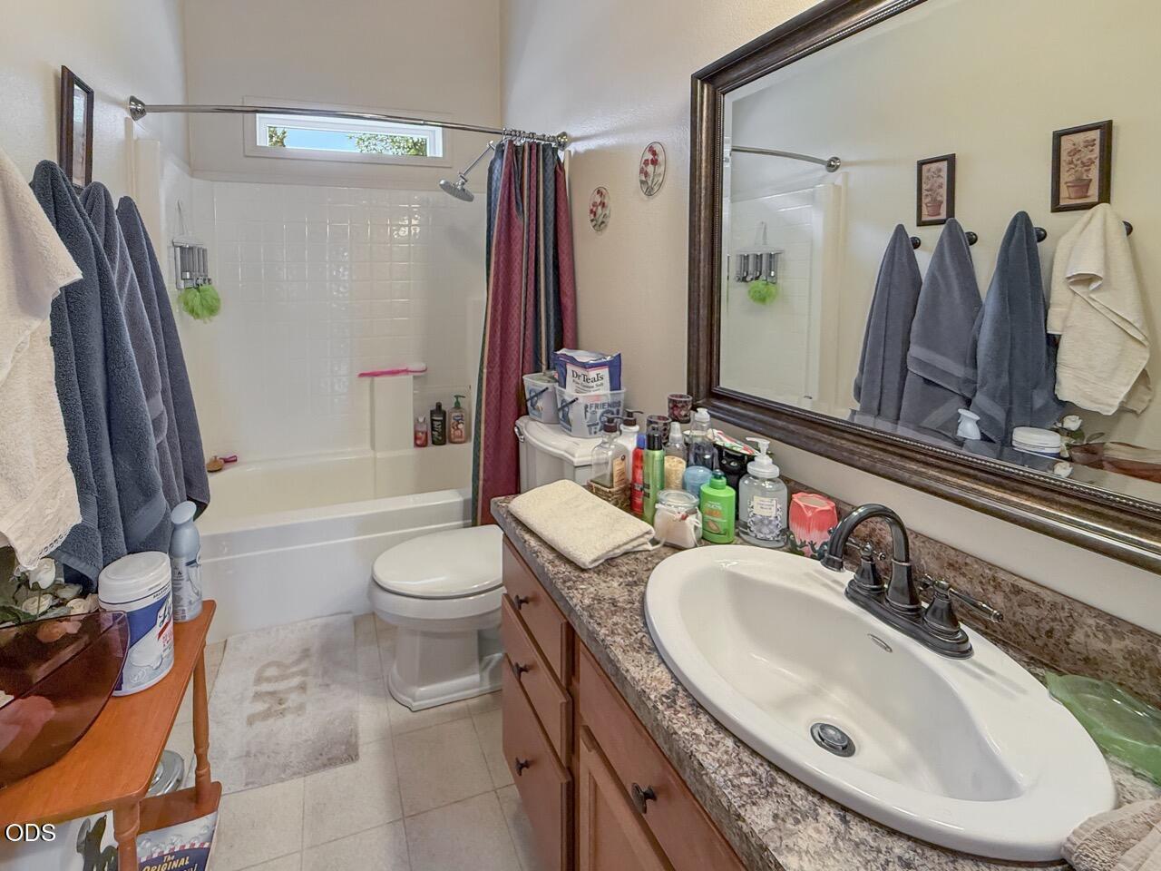 Photo of 3737 NW Oak Avenue 24 of 38