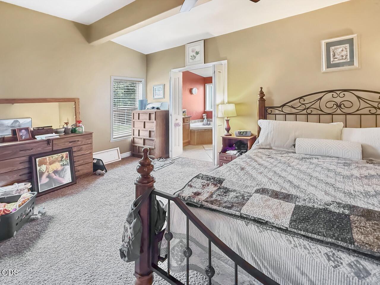 Photo of 3737 NW Oak Avenue 18 of 38