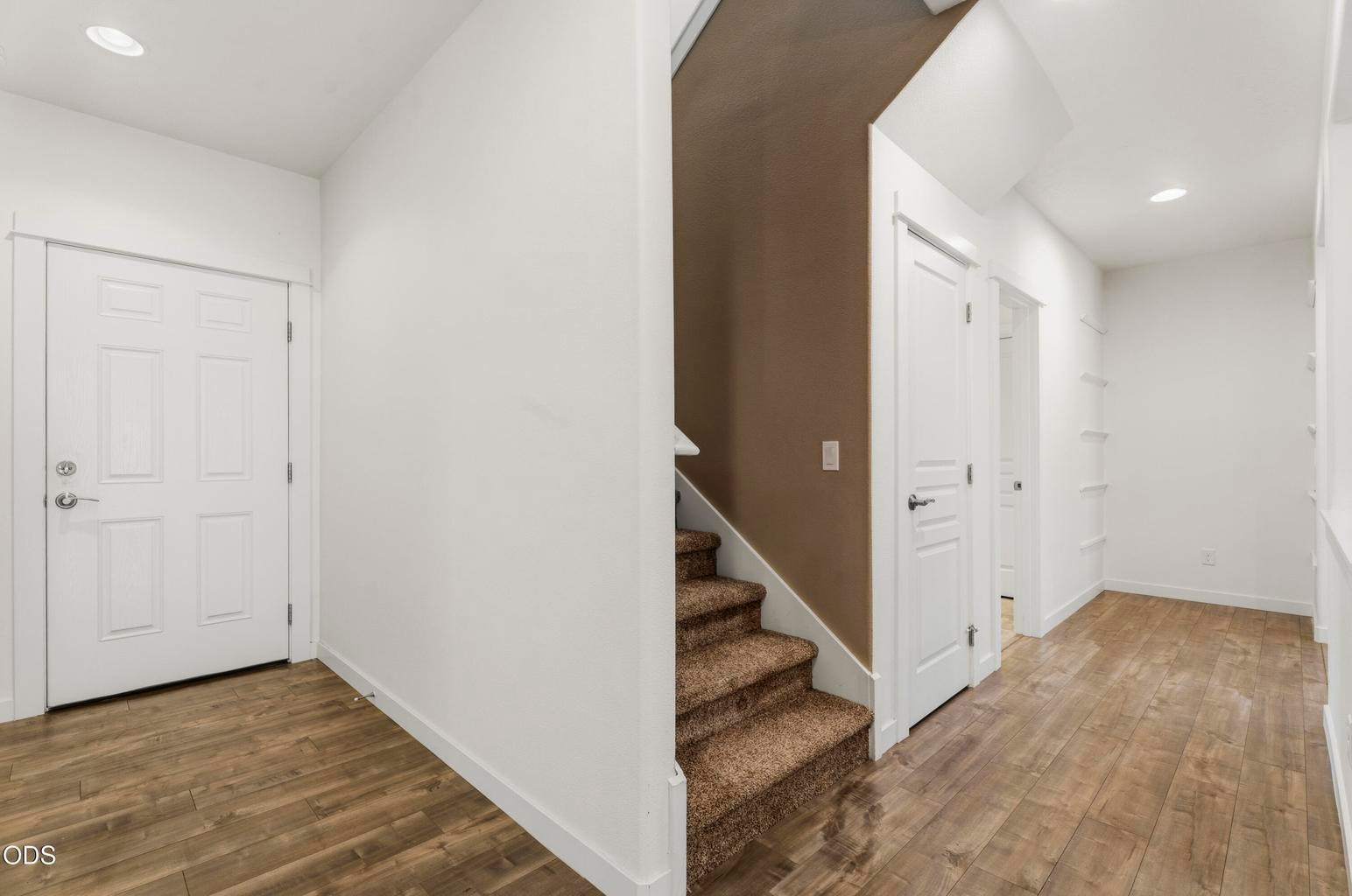 Photo of 2534 NE Cretia Court 9 of 56