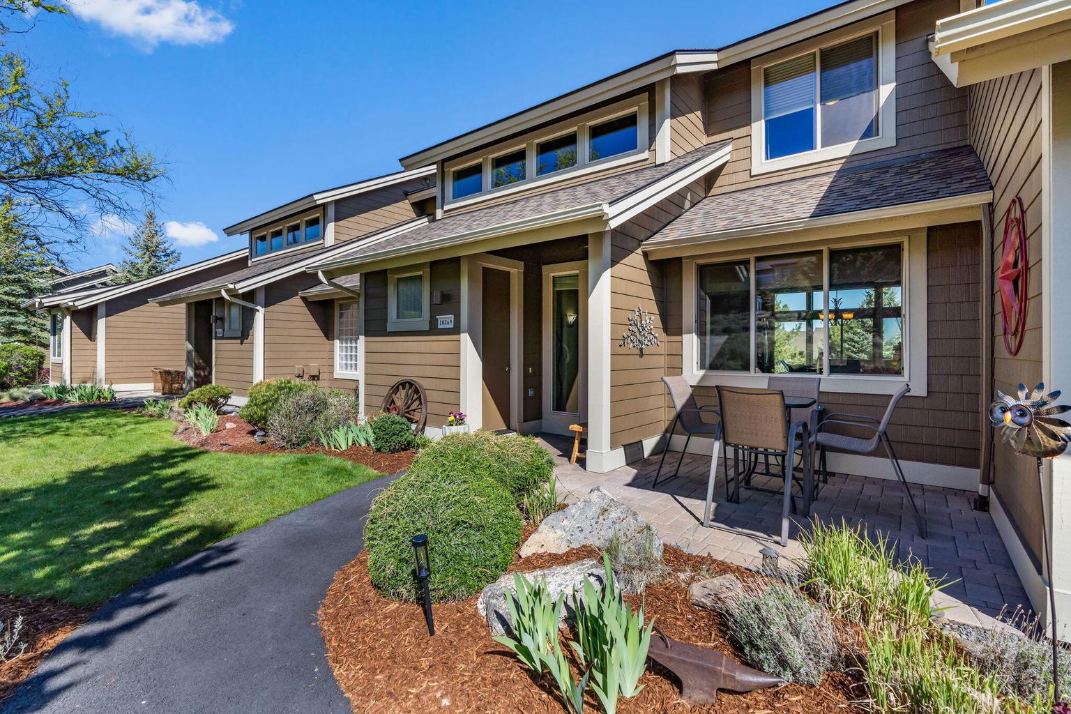 Photo of 10869 Village Loop 25 of 38