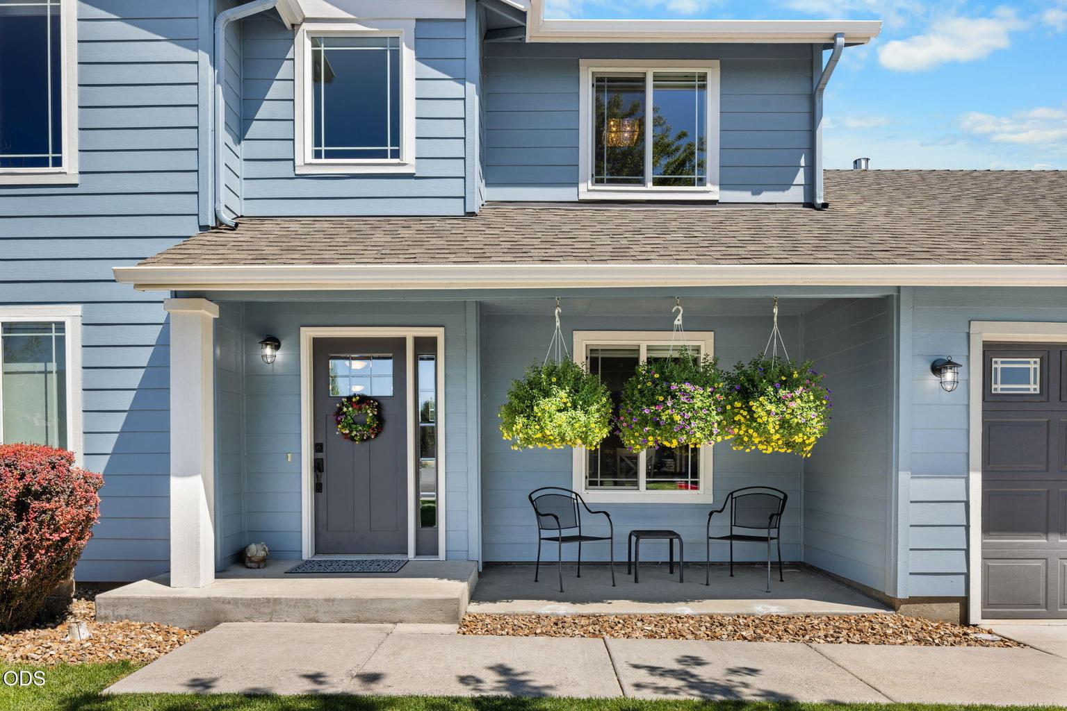 Photo of 2197 NW Kingwood Avenue 2 of 47