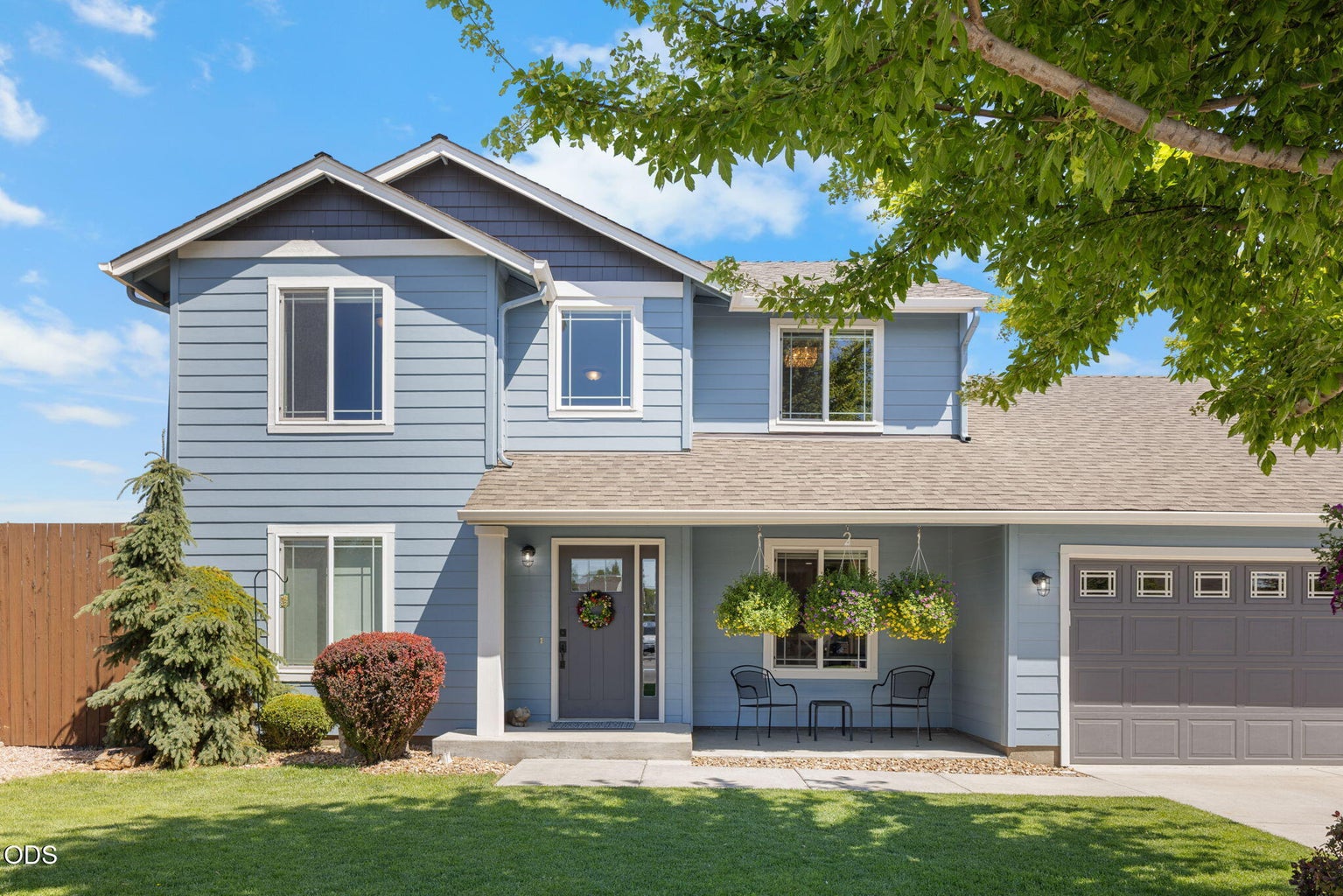 Photo of 2197 NW Kingwood Avenue 1 of 47