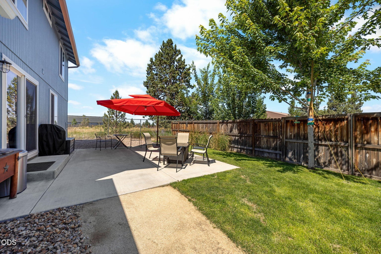 Photo of 2197 NW Kingwood Avenue 33 of 47